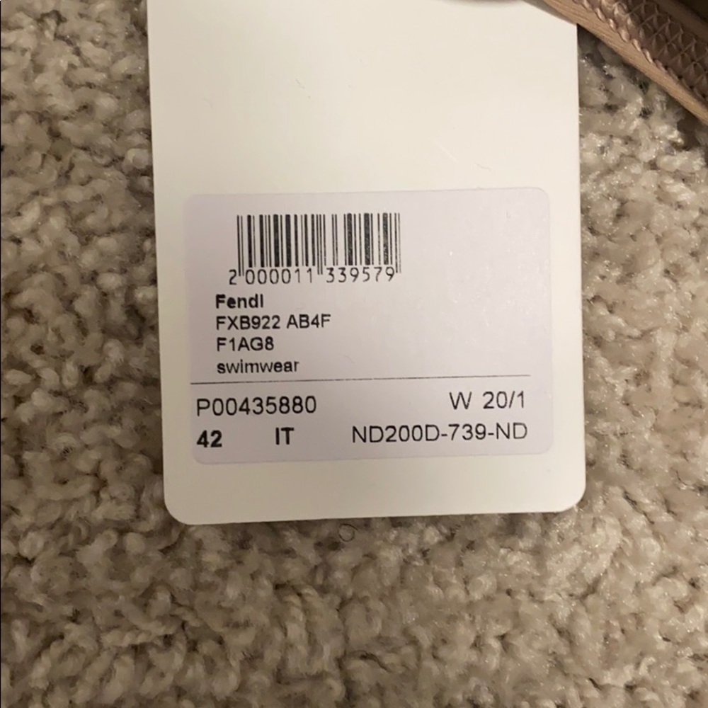 ❌SOLD❌ Reversible Fendi one-piece swimsuit 100% A - Picture 11 of 13